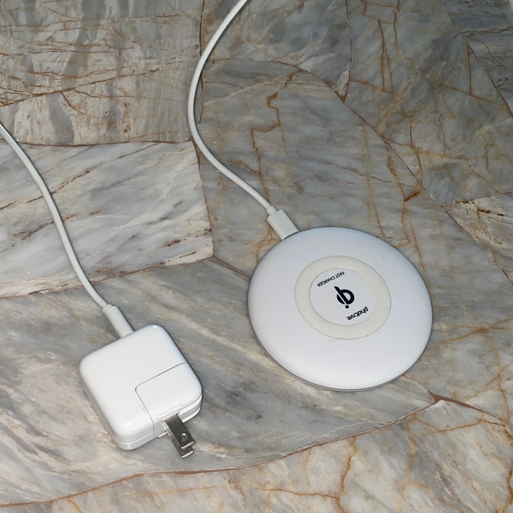 Photive Fast Charger  Wireless Charging Pad